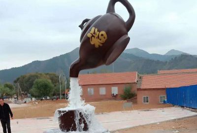 玻璃鋼懸空茶壺，流水天壺景觀雕塑