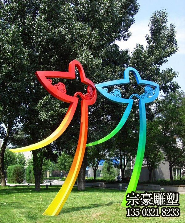 風(fēng)箏造型抽象不銹鋼人物景觀雕塑
